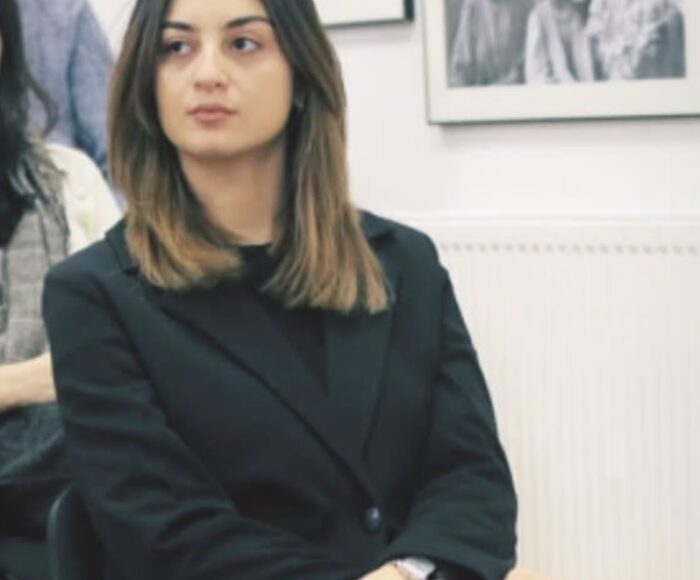 თაკო კენჯია